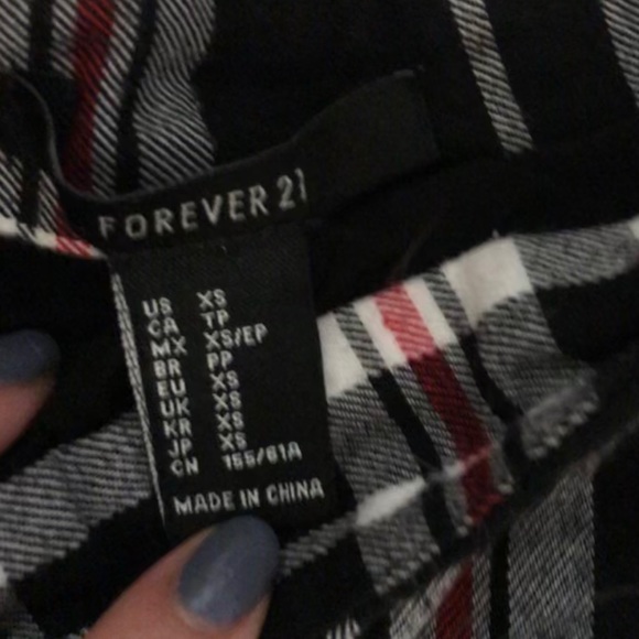 Plaid mini skirt - Picture 3 of 3